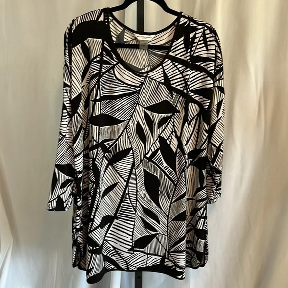 Women’s Allison daily plus 3X, color, black and white, spandex, polyester, EUC - Picture 6 of 6